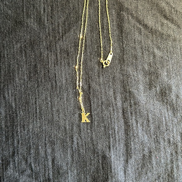 Initial K necklace, K18 gold - Picture 3 of 3
